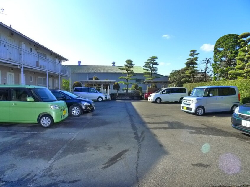 駐車場 みさとガーデン