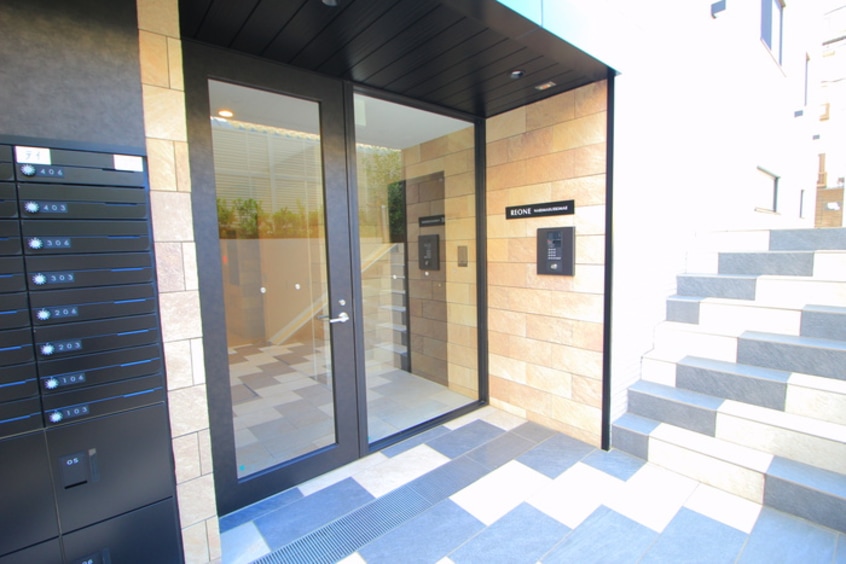 エントランス部分 レオーネ成増駅前