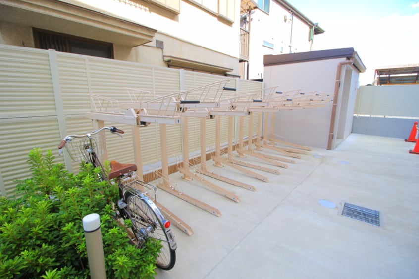 駐輪場 レオーネ成増駅前