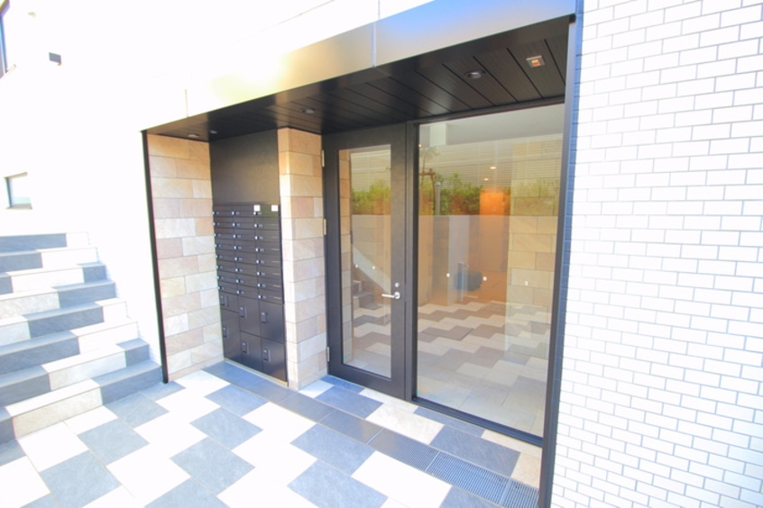 エントランス部分 レオーネ成増駅前