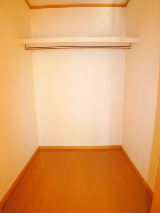 収納 レジデンスハライチＢ