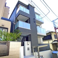 トロワルミエール