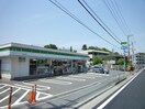 ファミリーマート 金沢富岡店(コンビニ)まで108m 丹羽アパート