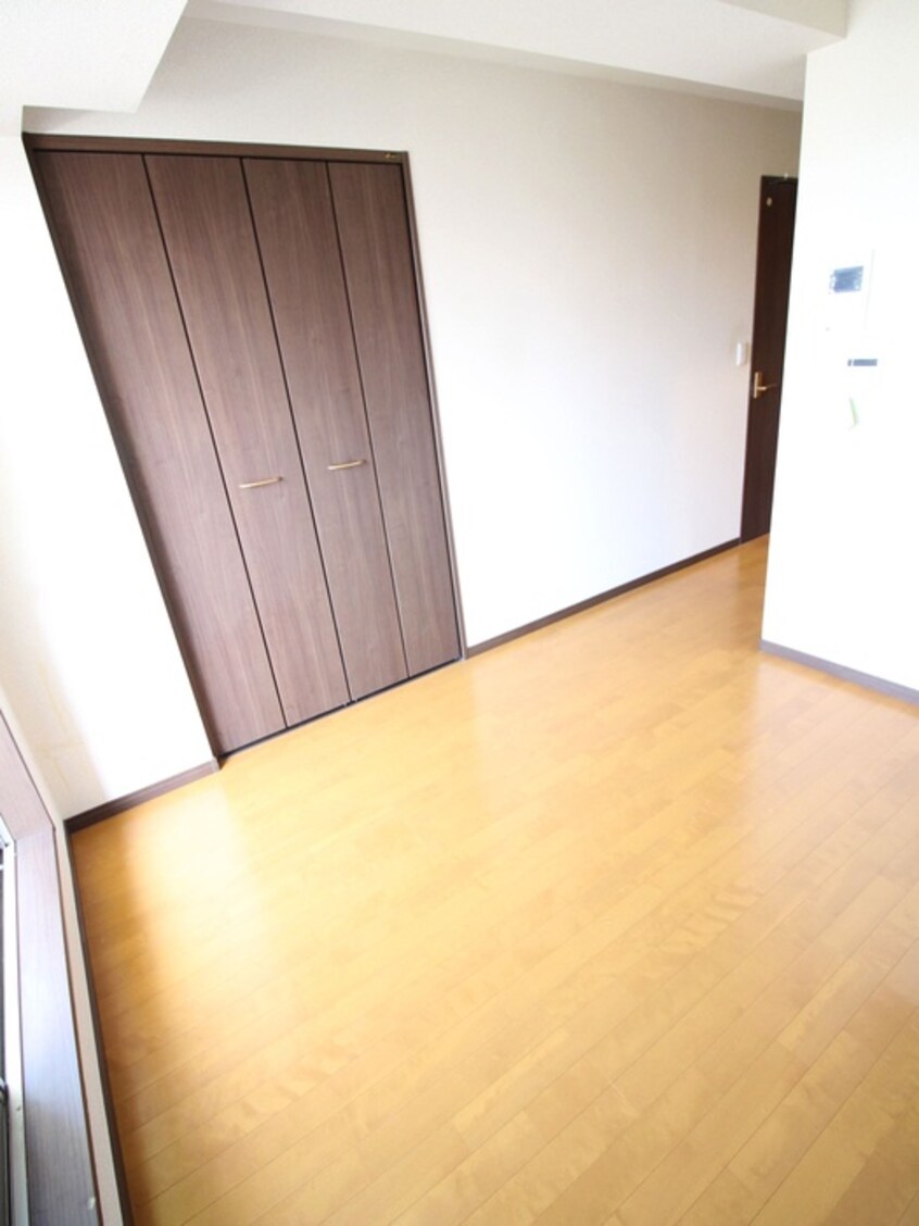 居室 appartement ANJO