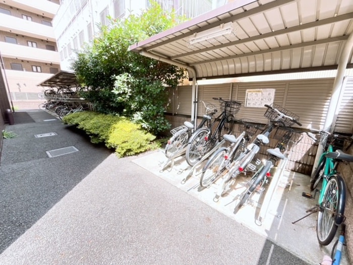 駐輪場 ヴィータローザ東府中