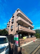 東川口ガーデンプラザ六番館の外観