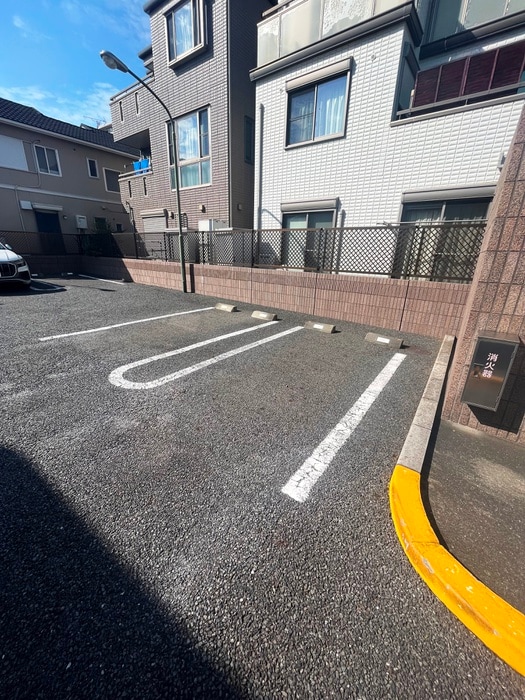 駐車場 東川口ガーデンプラザ六番館
