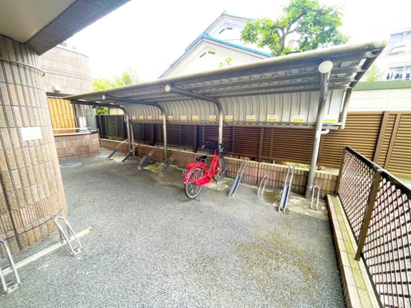 駐輪場 東川口ガーデンプラザ六番館