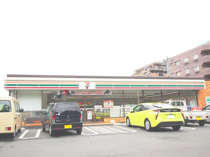 セブンイレブン(コンビニ)まで230m 東川口ガーデンプラザ六番館