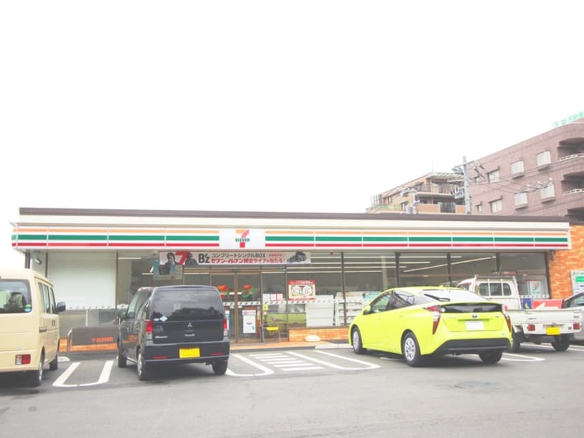 セブンイレブン(コンビニ)まで230m 東川口ガーデンプラザ六番館