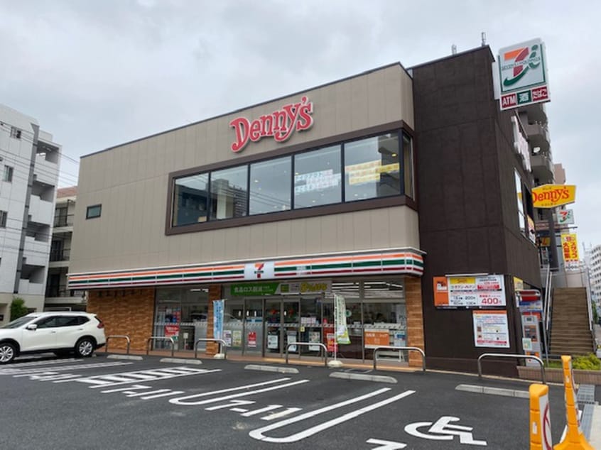 デニーズ川崎新丸子東２丁目店(その他飲食（ファミレスなど）)まで499m フラット９１
