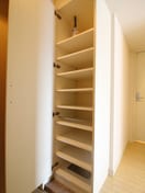 靴箱 フォレシティ六本木