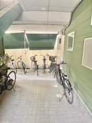 駐輪場 メゾンタケバ