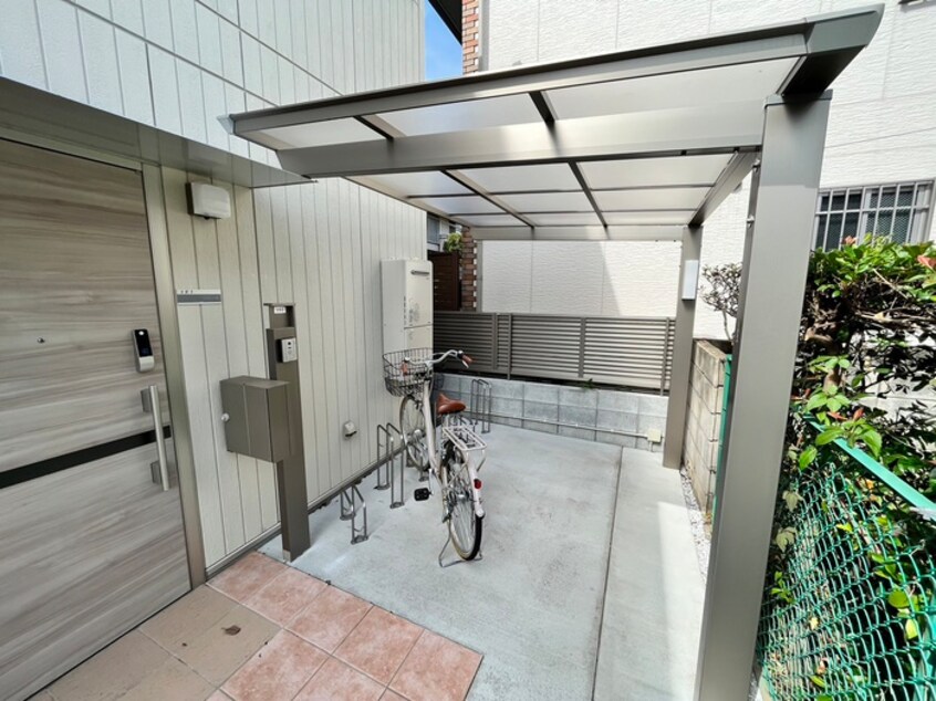 駐輪場 エクセラン下井草