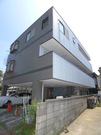 シャトルハイツ
