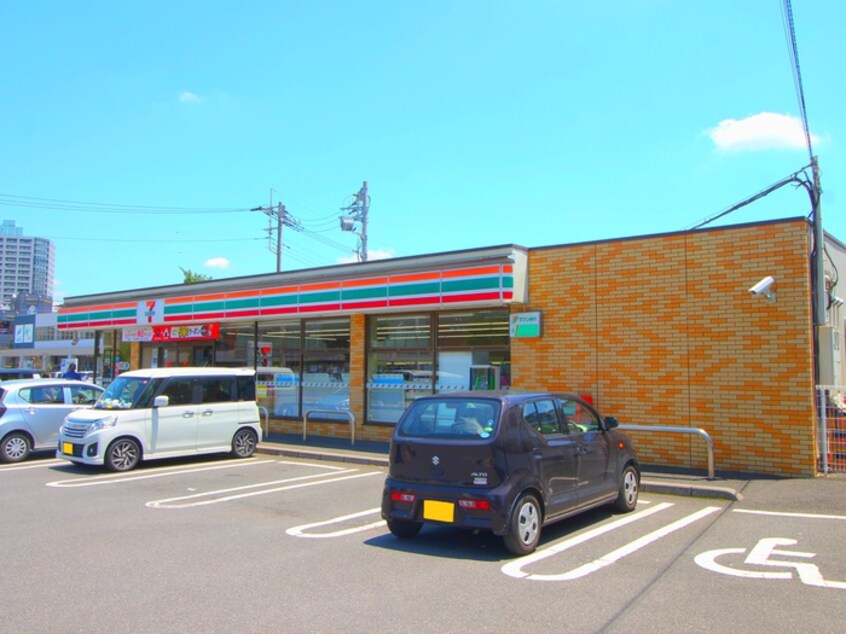 セブンイレブンうれし野店(コンビニ)まで300m ブリランテふじみ野
