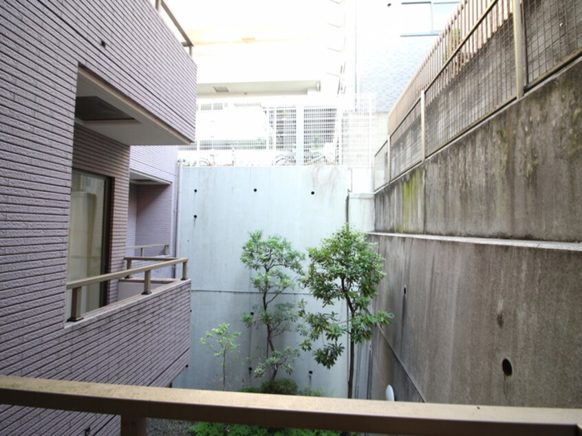 室内からの展望 BIT渋谷常磐松(203)