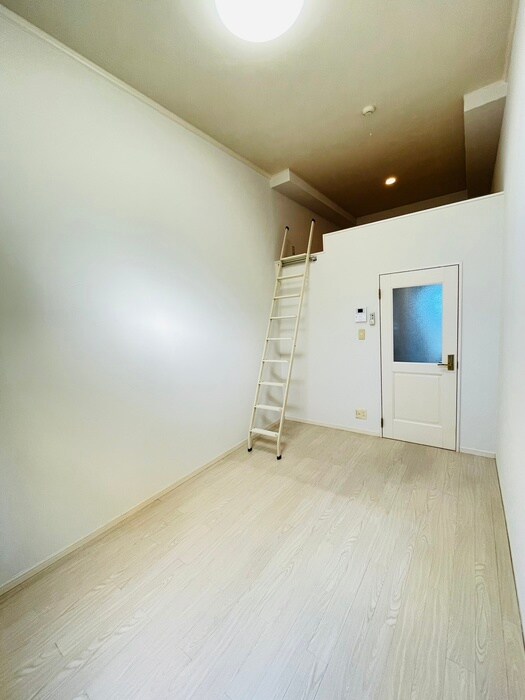 居室 ロッシェル千代田