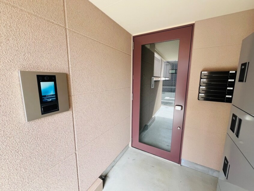 エントランス部分 バウムハウス本宿