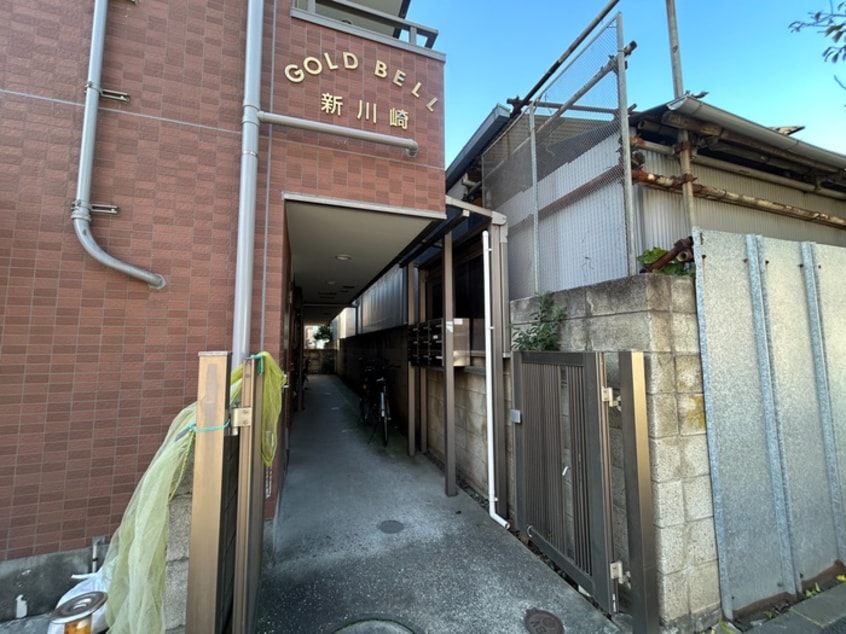 エントランス部分 ゴ－ルドベル新川崎