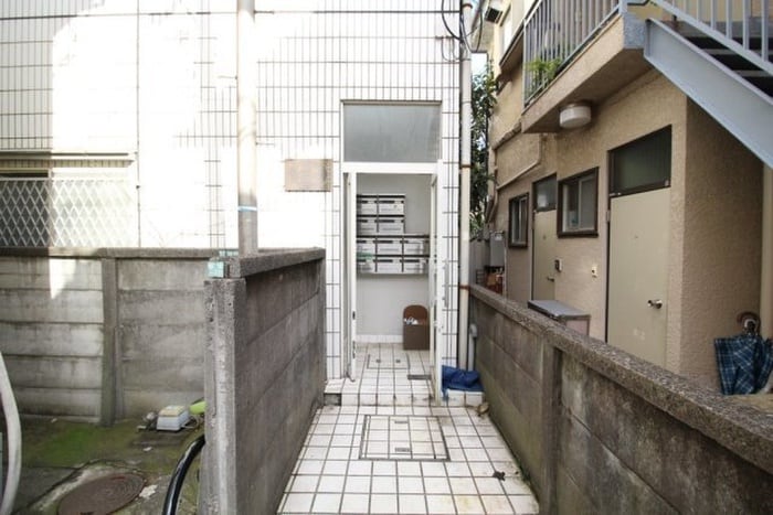 エントランス部分 カルタス２１駒場東大前