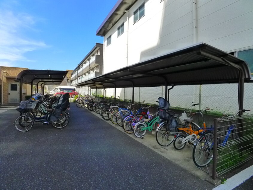 駐輪場 プリムヴェ－ル戸田壱番館
