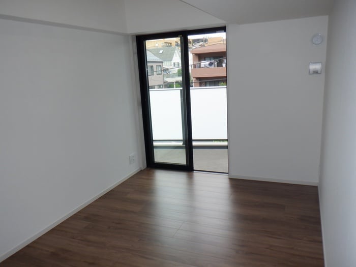 居室 ﾌﾟﾛﾐﾗｲｽﾞ青葉台ｽﾃｰｼｮﾝｻｲﾄﾞ(D209)