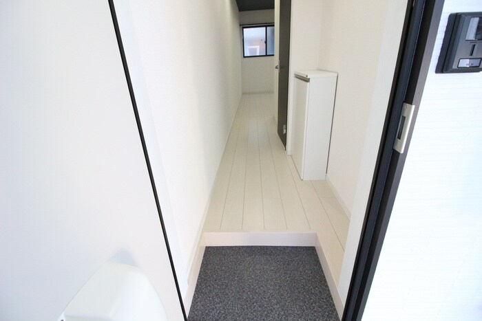 玄関 Sun Lagoon今宿町