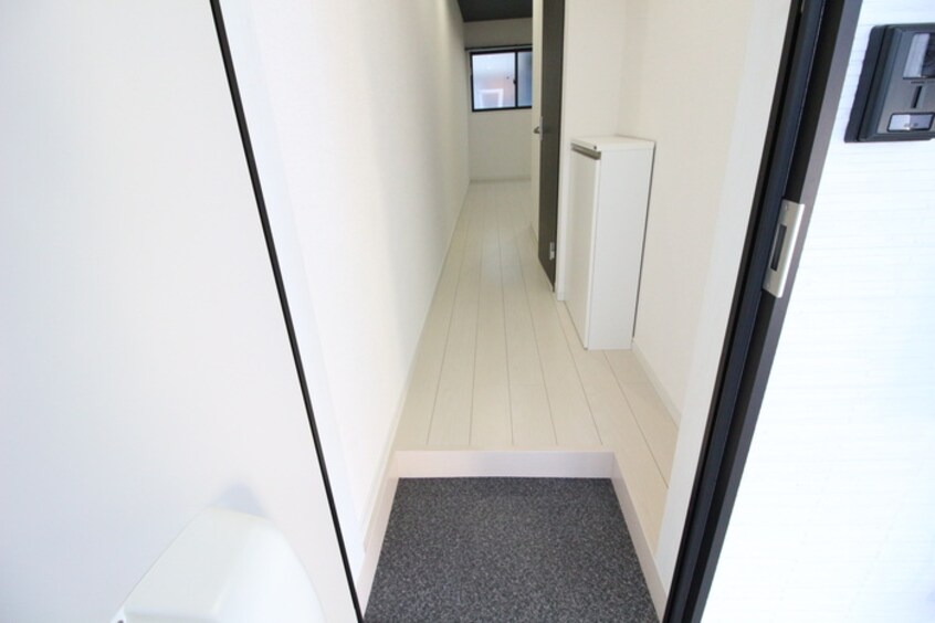 玄関 Sun Lagoon今宿町