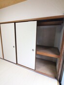 収納 内田ロイヤルマンション