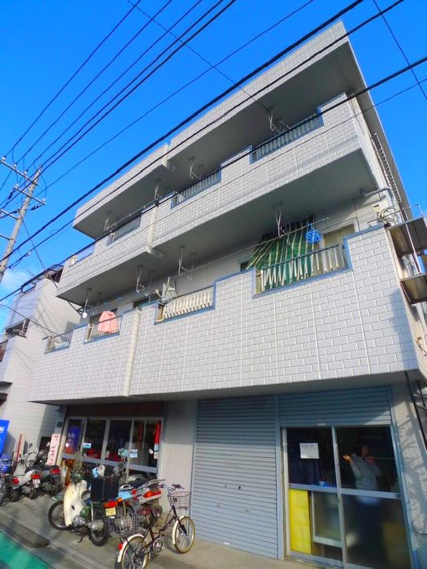 エントランス部分 杉田ハイツ