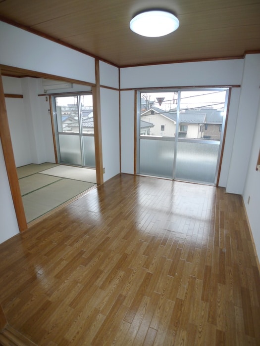 室内からの展望 杉田ハイツ