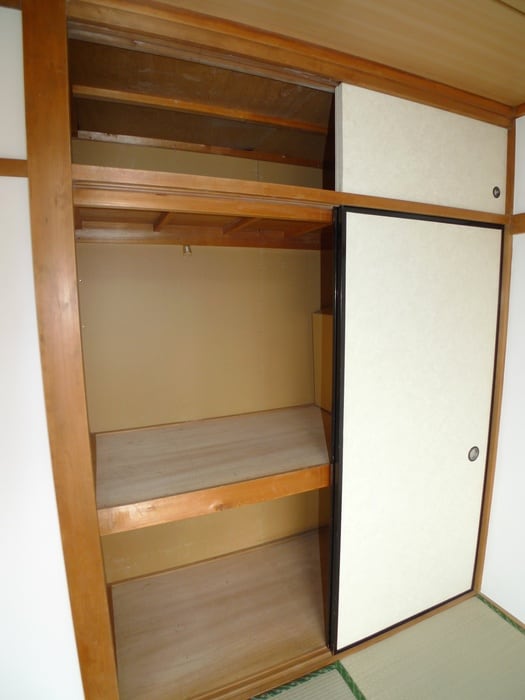 収納 杉田ハイツ