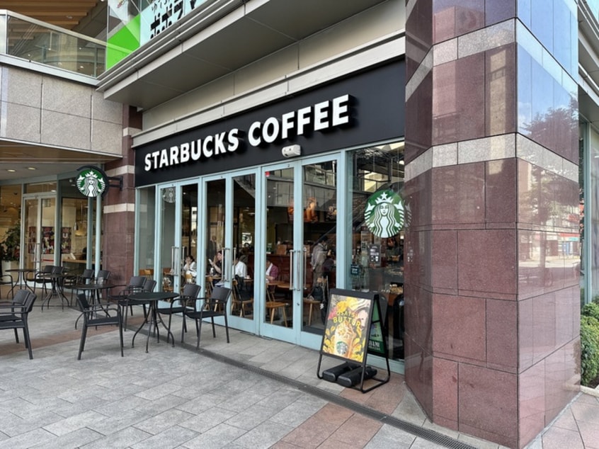 スターバックス(カフェ)まで109m ルーブル聖蹟桜ヶ丘