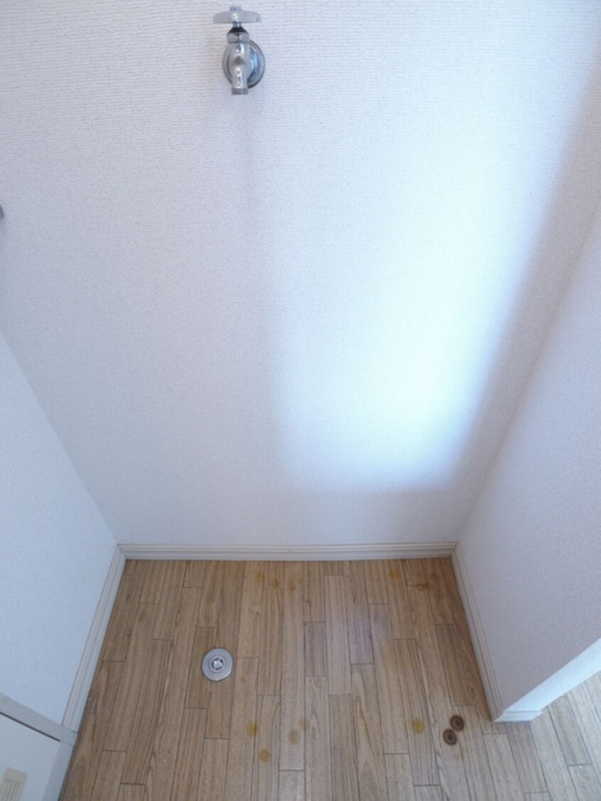 洗濯機置場 イーストアピアＢ