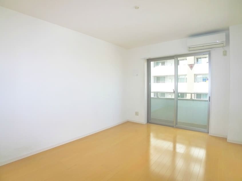 居室 LEO弐拾六番館