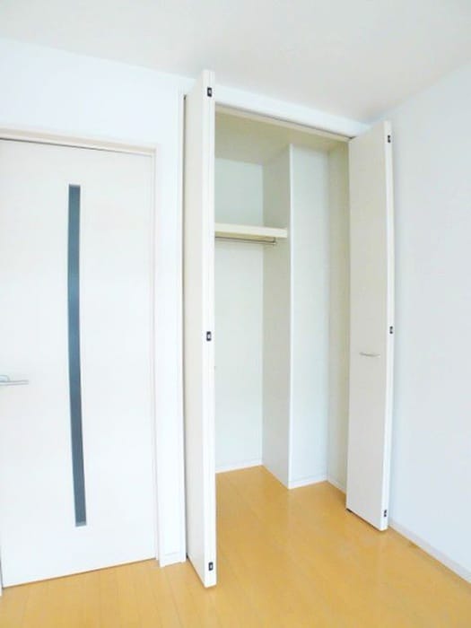 収納 LEO弐拾六番館