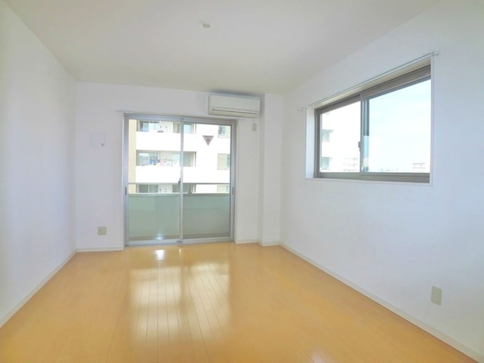 居室 LEO弐拾六番館