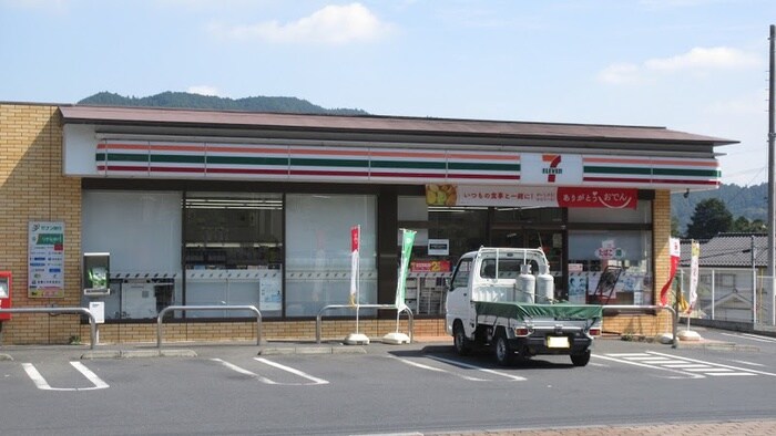 セブンイレブン　青梅柚木店(コンビニ)まで1005m Kolet青梅柚木町