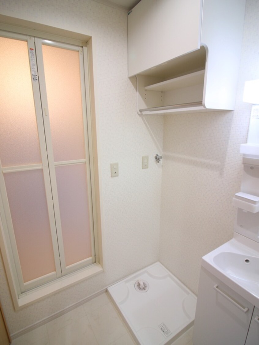 洗濯機置場 サンライフ．シバザキ