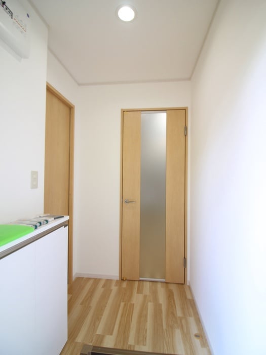 廊下 サンライフ．シバザキ