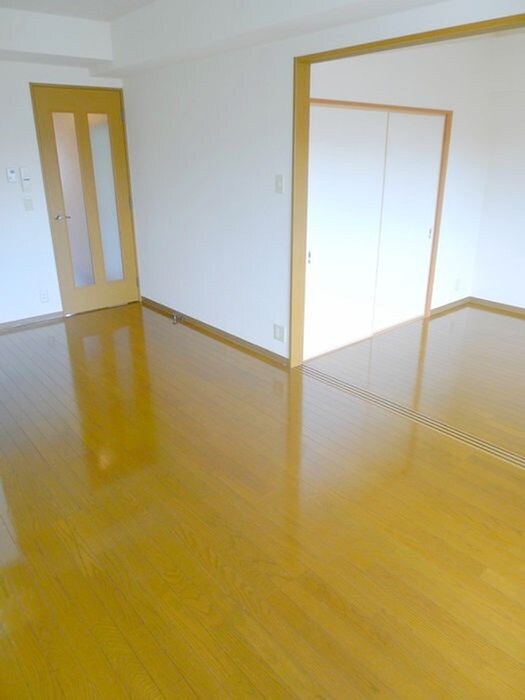 居室 ロイヤルガーデン