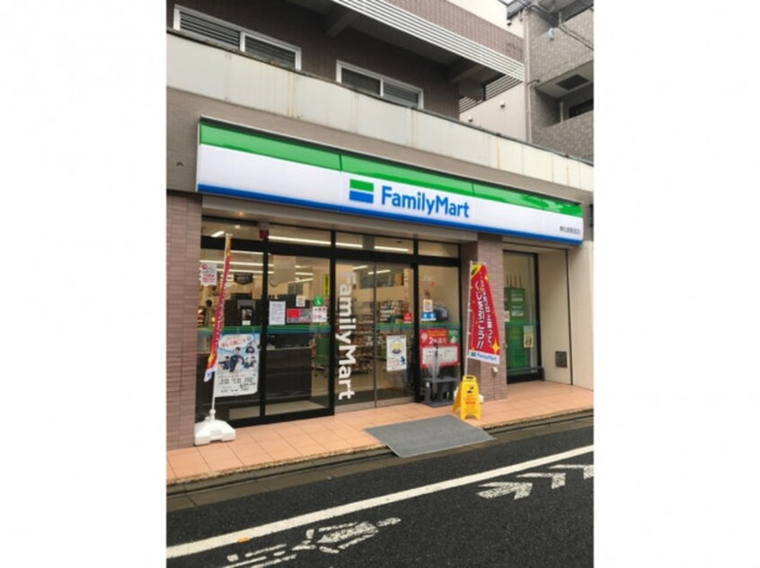 ファミリーマート東松原駅前店(コンビニ)まで144m クレール東松原