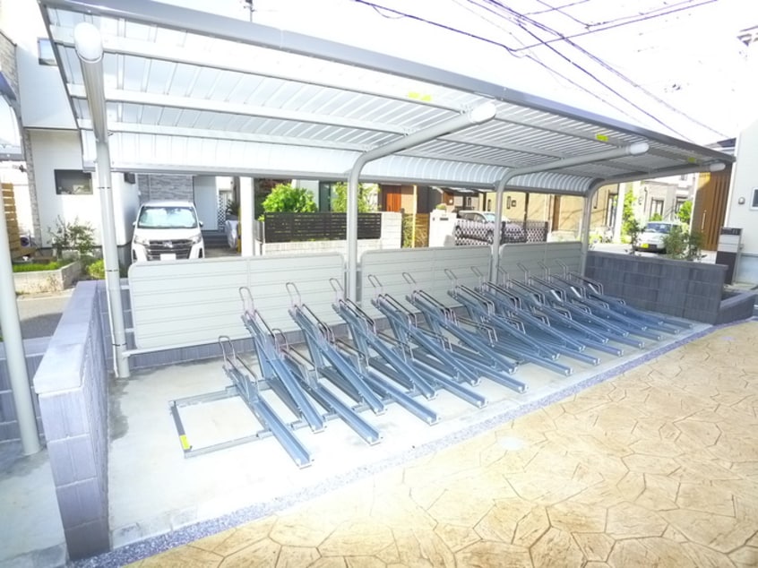 駐輪場 カーサプリート