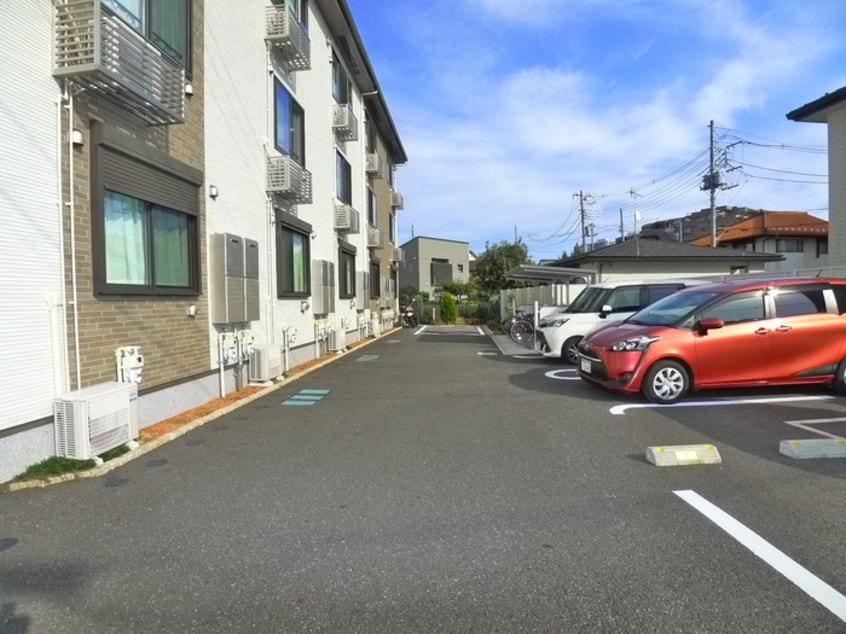 駐車場 アヴェニール