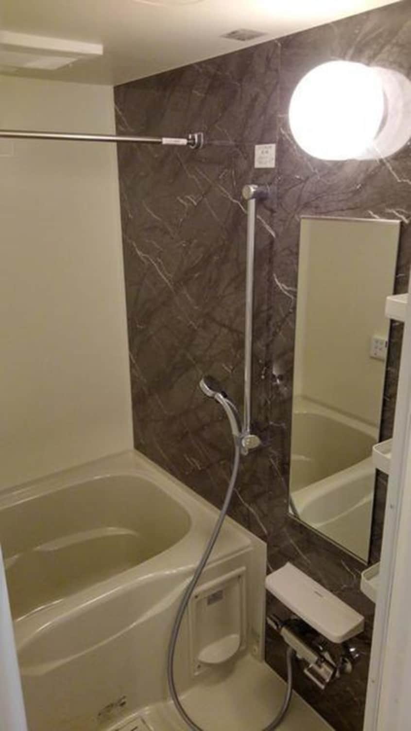 バス／シャワールーム等 プラシード