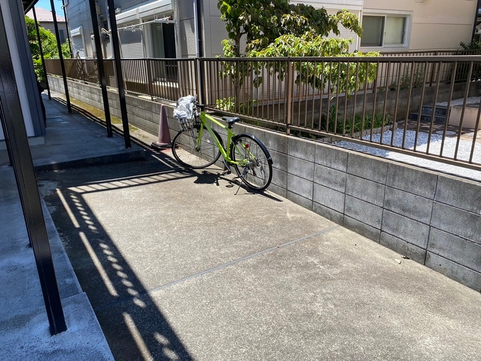 駐輪場 エステ－ト南野