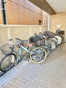 駐輪場 クレセントトミザワ