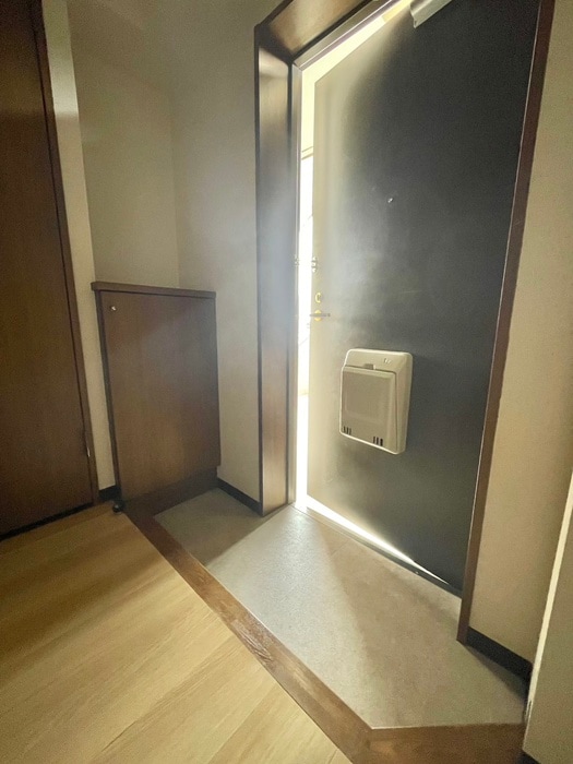 玄関 クレセントトミザワ