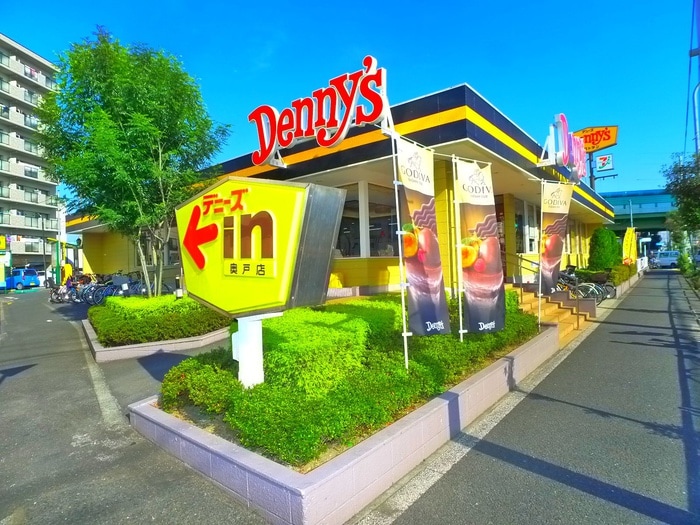 デニーズ　奥戸店(その他飲食（ファミレスなど）)まで700m ＯＫＵＤＯ－ＴＥＲＲＡＣＥ